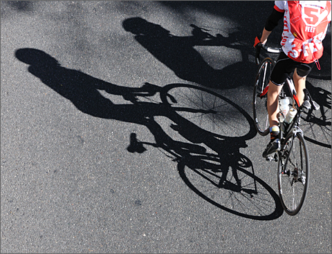 Bicycle photography - Riders and shadows in the 2010 El Tour de Tucson