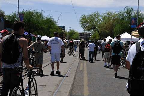 Bicycle photography - crowd at spring 2011 Bike Swap Meet, Tucson, Arizona