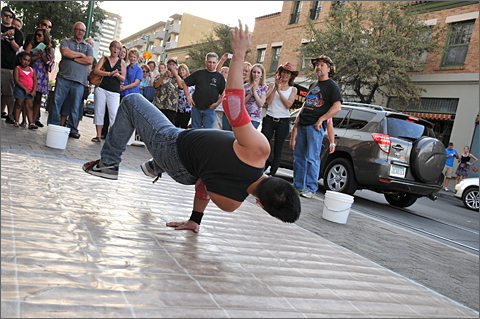 Event Photography - Les Avenge performing at 2nd Saturdays Downtown, Tucson, Arizona