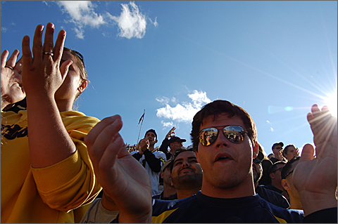 Event photography - Cheering the Wolverines in Michigan Stadium, Ann Arbor