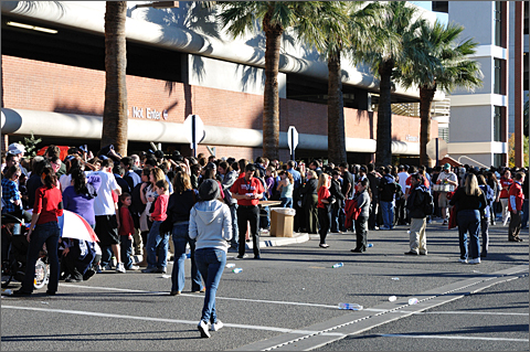 Event photography - Line of those wishing to see President Obama speak at McKale Center, University of Arizona in Tucson