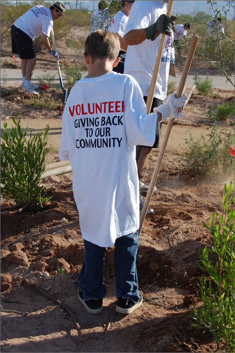 Event photography - Tree planting at Habitat for Humanity Tucson's Corazon del Pueblo
