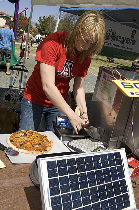 Event Photography - sun-baked pizza at Solar Rock 2010, Tucson, Arizona