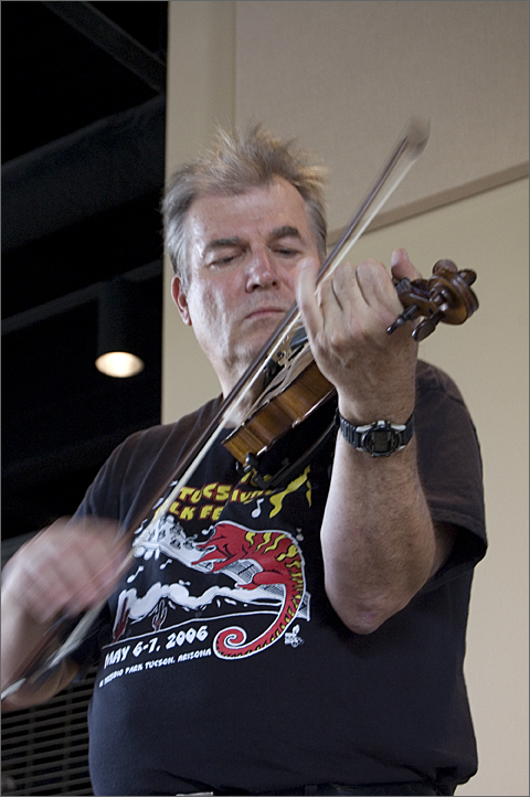 Diamond Jim Hewitt at the Tucson Folk Festival