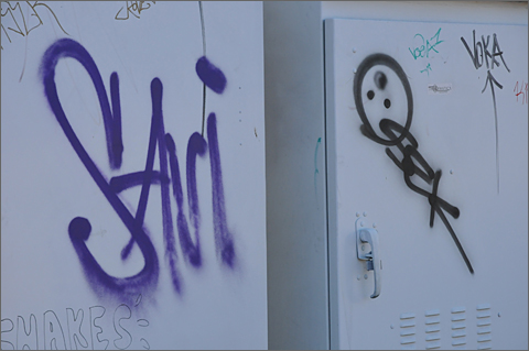 Photo essays - Graffiti near the Aviation Underpass, Downtown Tucson, Arizona