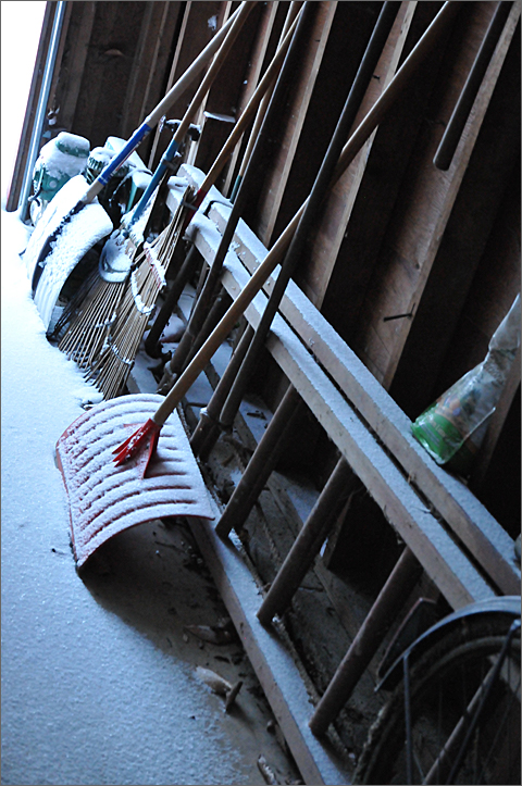 Photo essay - snow shovels and other tools in Westtown, Pennsylvania