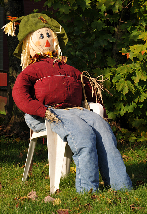 Travel photography - Scarecrow on Waterbury Public Library lawn, Vermont
