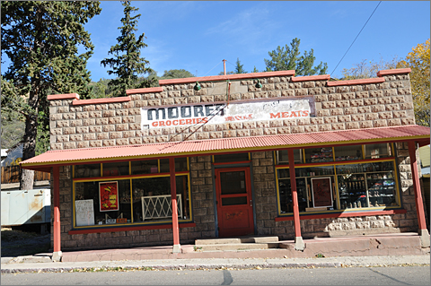 Travel photography - Going out of business in Bisbee, Arizona