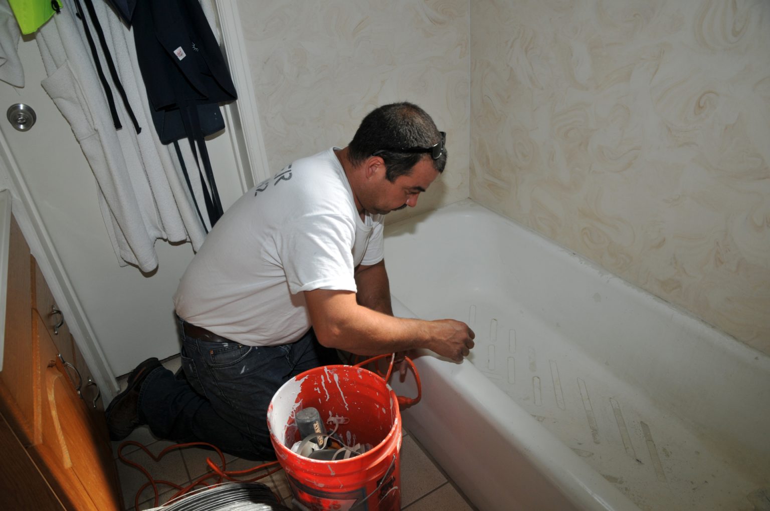 Photo Essay Bathtub Refinishing Western Sky Communications